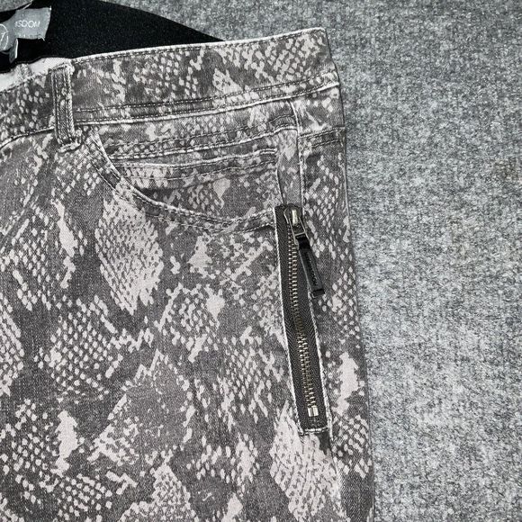 Wit & Wisdom Jeans Womens Size 14S Gray Denim Snake Print - Picture 7 of 9
